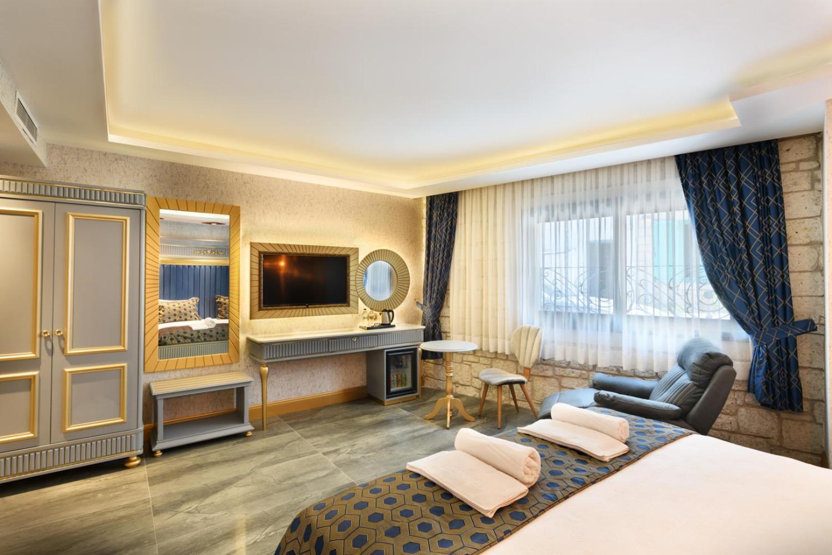Five Diamonds Hotels Alacatı Bagian luar foto